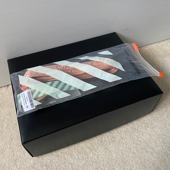 SOLD **OFF WHITE ROSE GOLD BELT** - Picture 9 of 11